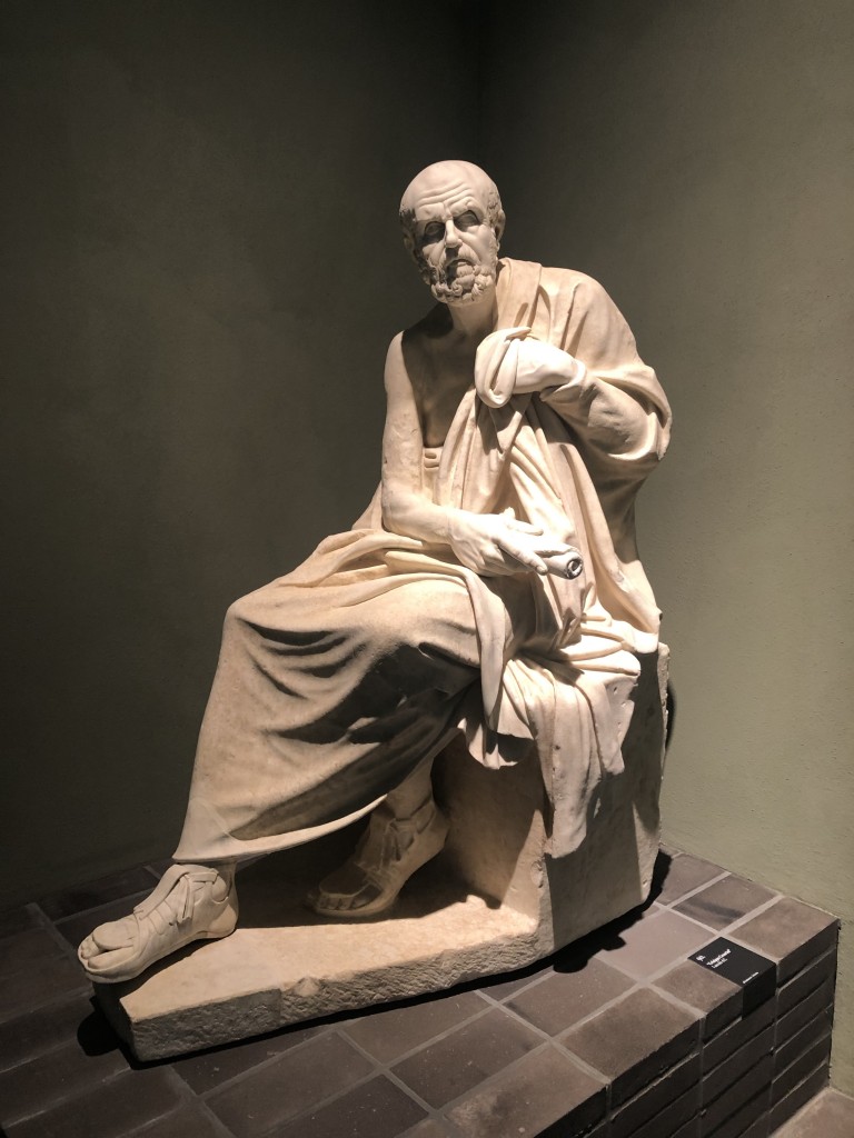 Statua di filosofo seduto detto Crisippo Cesarini