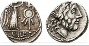 Moneta repubblicana con la Dea Vittoria e Gneo Cornelio Lentulo Clodiano che probabilmente celebra il suo trionfo contro i pirati Illiri